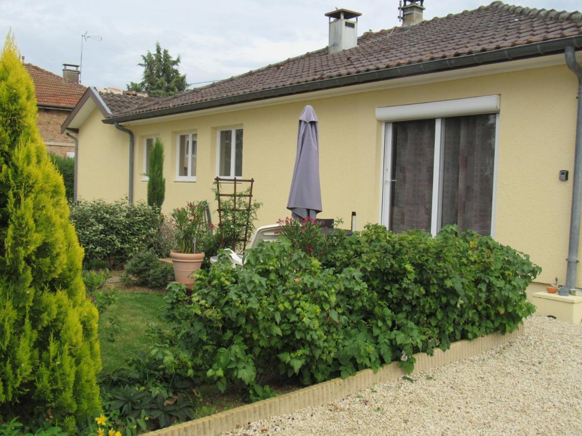 O Bout D'La Motte Apartment Voillecomte Exterior photo