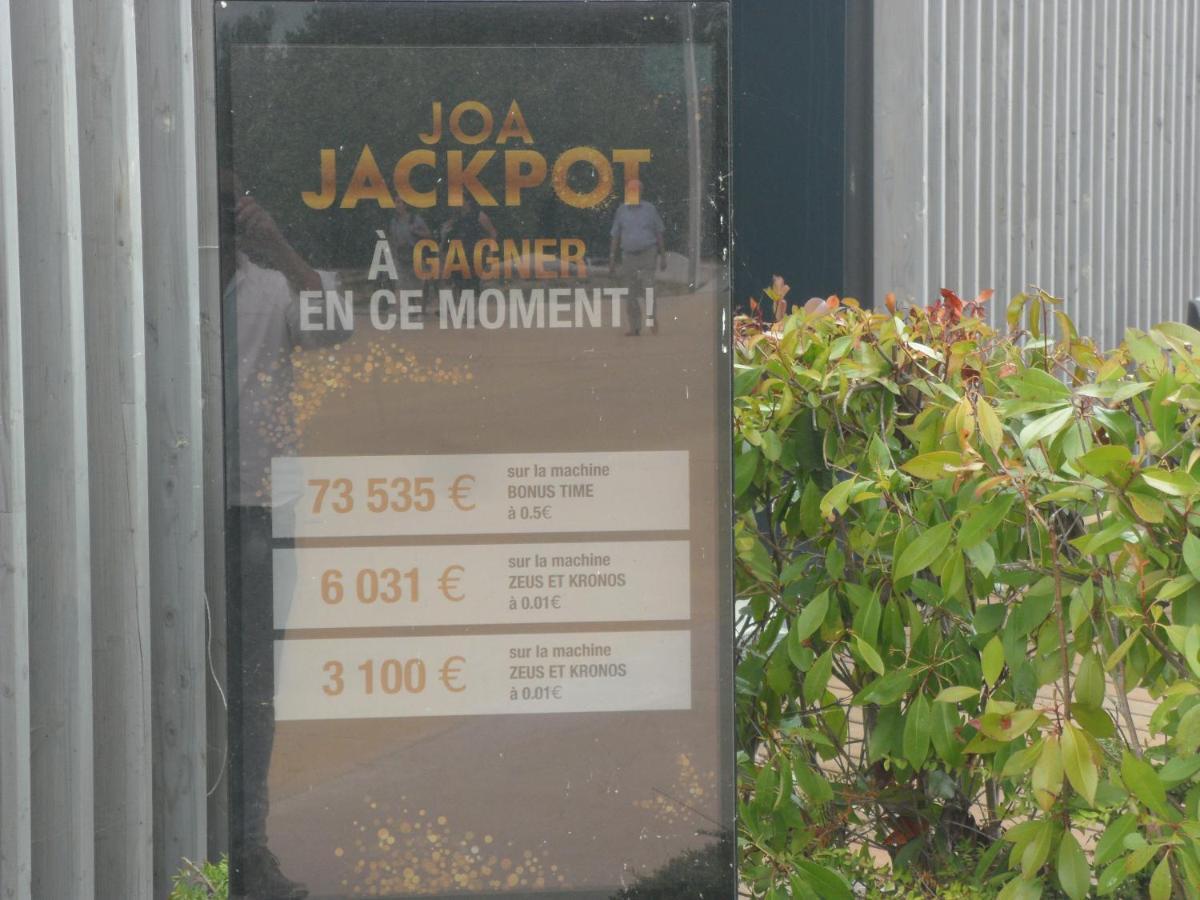 O Bout D'La Motte Apartment Voillecomte Exterior photo